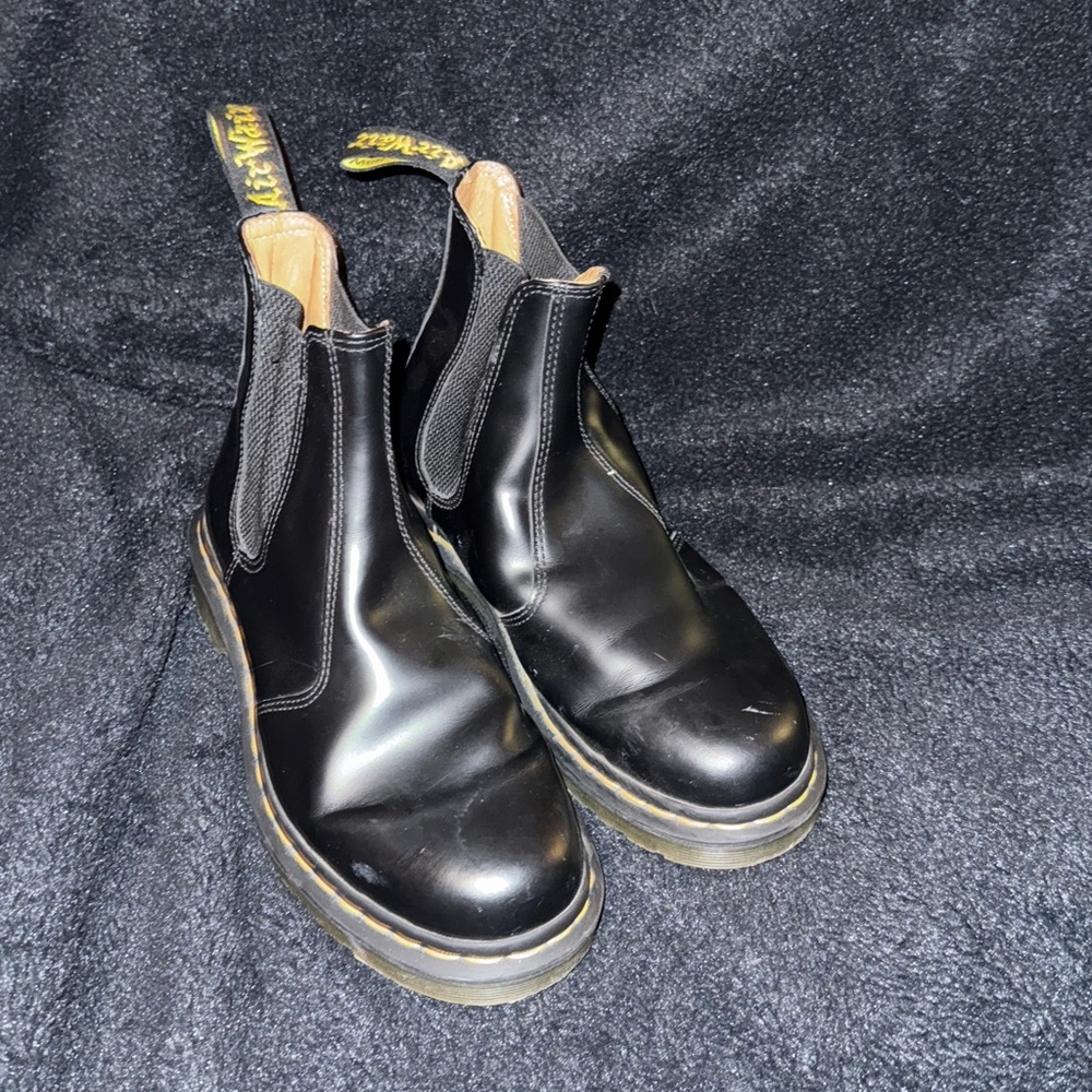 Doc Marten Chelsea Boots